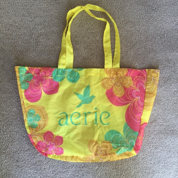 aerie beach bag